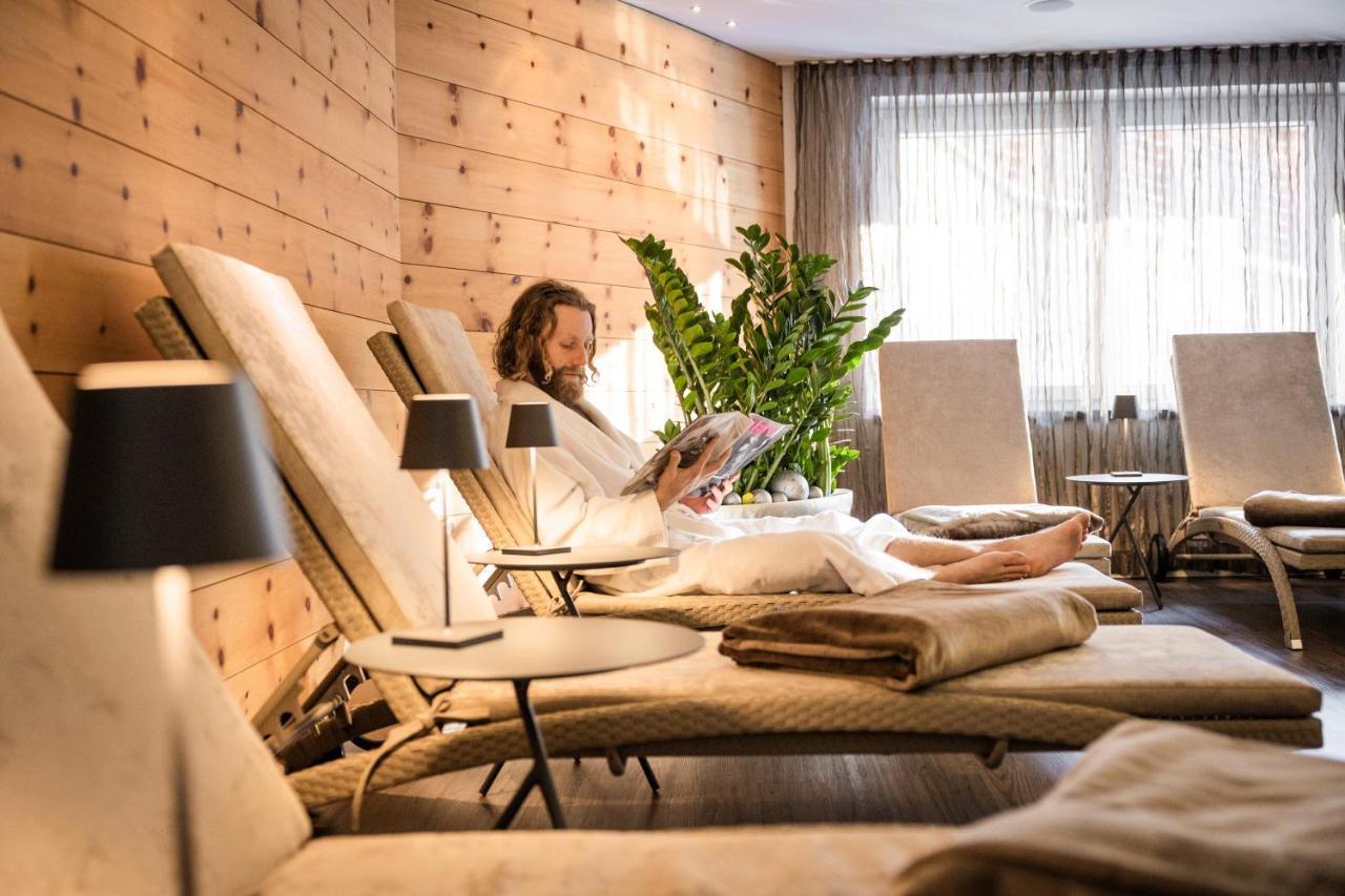 Hotel Sonnegg Заалбах-Хинтерглем Екстериор снимка